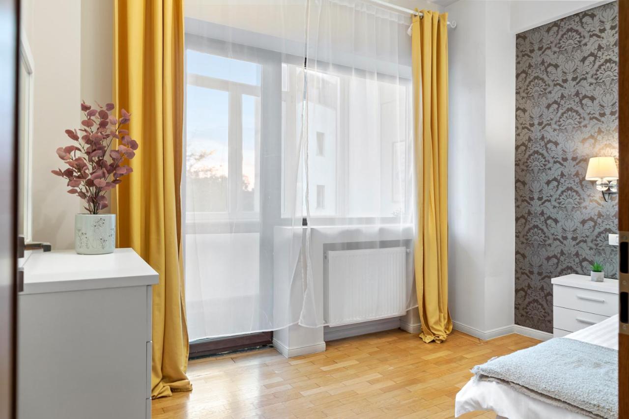 City Heart Retreat Elegant Apartment Bucureşti Ngoại thất bức ảnh