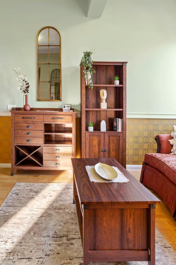 City Heart Retreat Elegant Apartment Bucureşti Ngoại thất bức ảnh